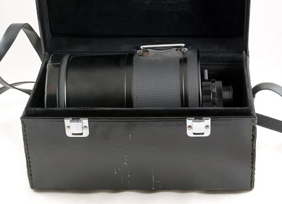 Lot 225 - FAST f4 500mm Sigma XQ Ultra-Telephoto M42 Mirror Lens.