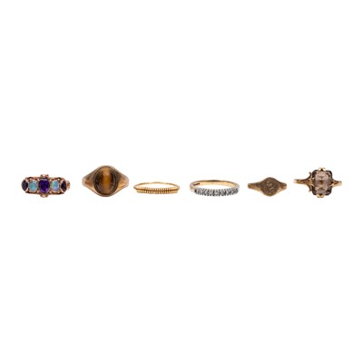 Lot 232 - A collection of jewellery
