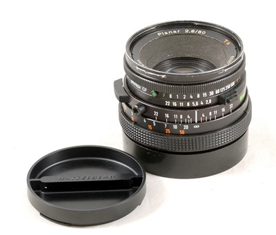 Lot 330 - Hasselblad 80mm f2.8 Planar Prontor CF Lens.