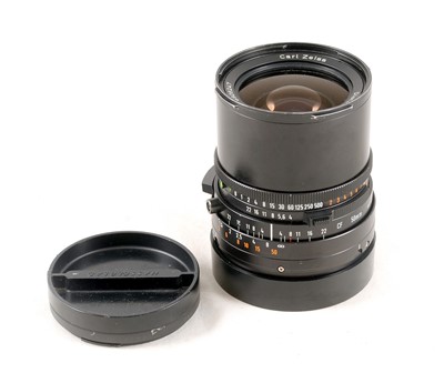 Lot 329 - Hasselblad 50mm f4 CF Distagon Lens.