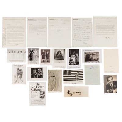 Lot 12 - Erwitt (Elliott)