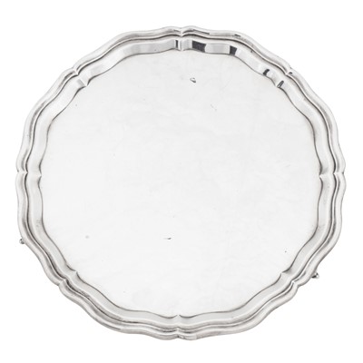 Lot 338 - London 1928 by Emile Viner