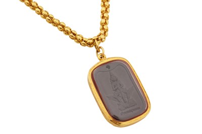 Lot 43 - A Thai necklace