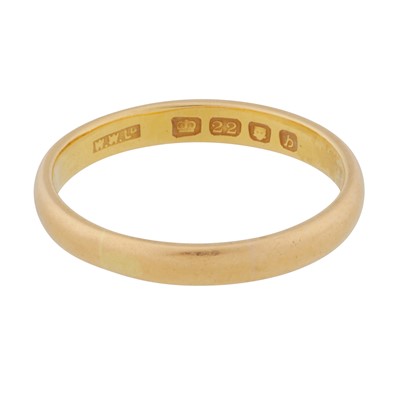 Lot 168 - A 22ct yellow gold band, circa 1957