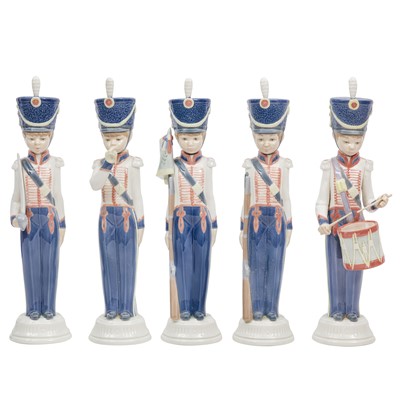 Lot 272 - A set of five Lladro figures of soldiers