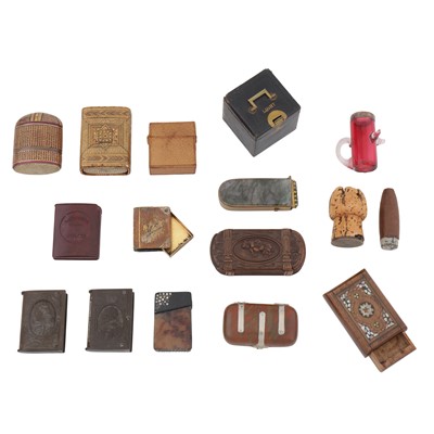 Lot 526 - A mixed group of vesta cases