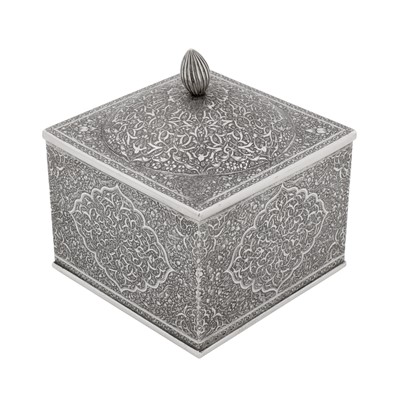 Lot 175 - Isfahan circa 1930-40, marked Saraf