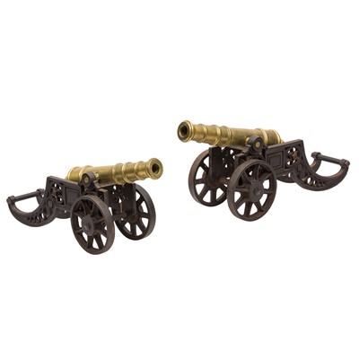 Lot 179 - A pair of brass and cast iron models of field cannons, late 19th / early 20th century