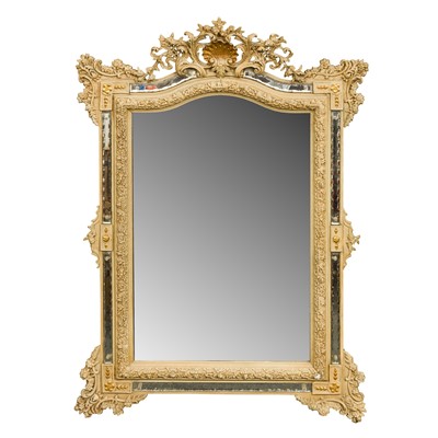 Lot 508 - A painted and parcel gilt pine and gesso wall mirror of Baroque design