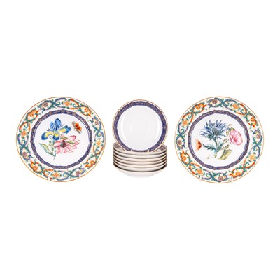 Lot 28 - A set of six Mottahedeh porcelain 'Meridian' pattern teacups and saucers