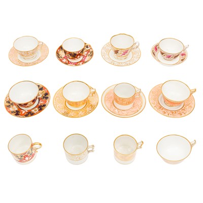 Lot 61 - Worcester porcelain, eight cups and saucers and three additional cups, circa 1800-1840