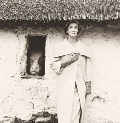 Lot 214 - Norman Parkinson (1913-1990)