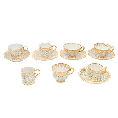 Lot 50 - A group of five Worcester Flight Barr & Barr cups and saucers together with two extra cups.
