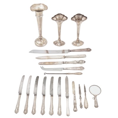 Lot 533 - A mixed group of sterling silver