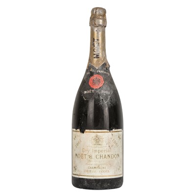 Lot 21 - Moet & Chandon Magnum 1961 - 1 bottle