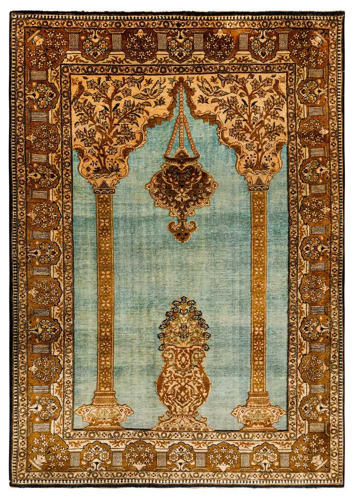 Lot 102 - A very fine silk Qum prayer rug in souf