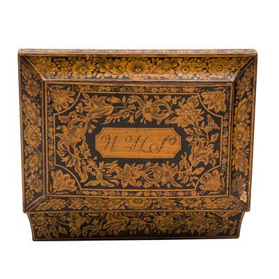 Lot 450 - Two 19th century treen boxes