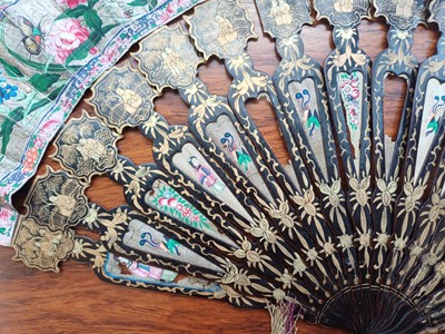 Lot 378 - λ A Chinese export 'figurative' folding fan, Qing dynasty, 19th century