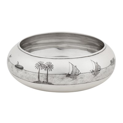 Lot 203 - Omara or Baghdad circa 1930 Onaisi (Onaisi Al Fayyadh)