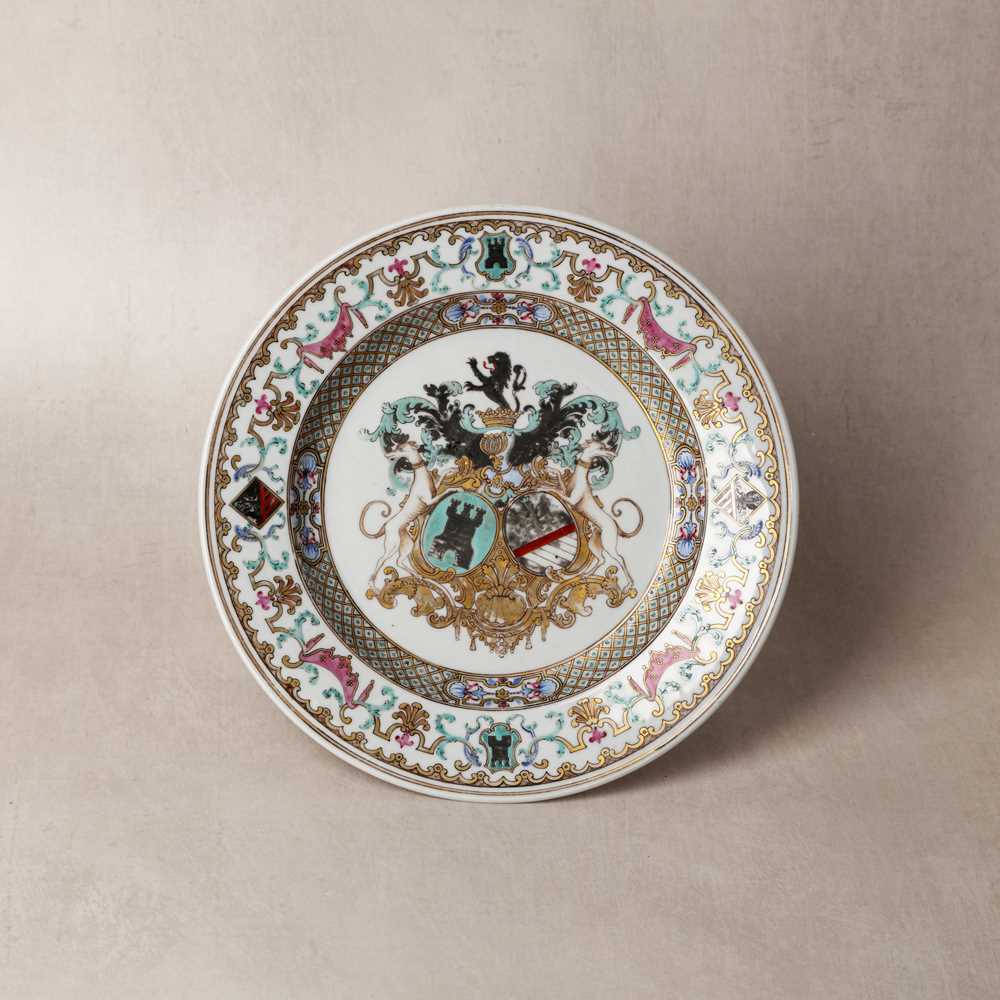 Lot 47 - A Chinese export armorial dish with the arms of Bistrate and Proli, Qing dynasty, Qianlong period
