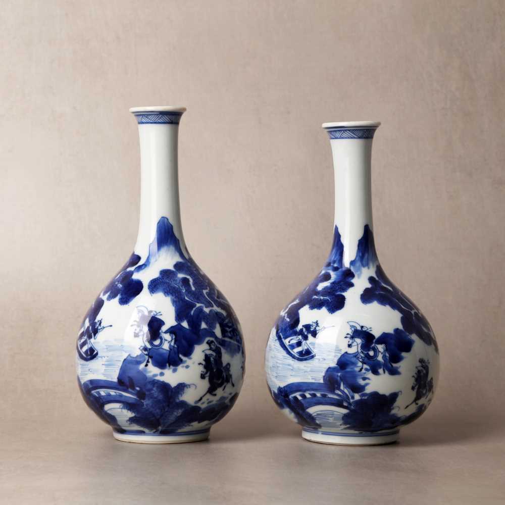 Lot 15 - Two fine Chinese blue and white 'Han Xin' vases, Qing dynasty, Kangxi period