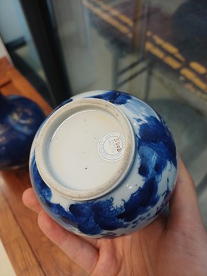 Lot 15 - Two fine Chinese blue and white 'Han Xin' vases, Qing dynasty, Kangxi period
