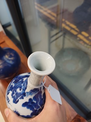 Lot 15 - Two fine Chinese blue and white 'Han Xin' vases, Qing dynasty, Kangxi period