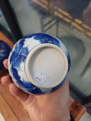 Lot 15 - Two fine Chinese blue and white 'Han Xin' vases, Qing dynasty, Kangxi period