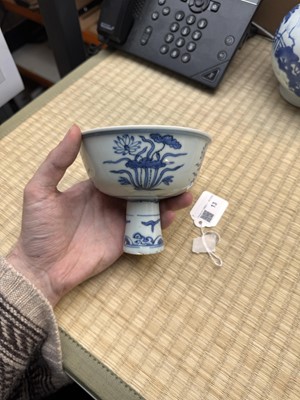 Lot 13 - A fine Chinese blue and white 'lotus bouquet' stem bowl, Ming dynasty, Jiajing / Longqing period