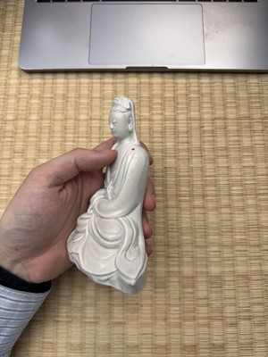 Lot 29 - A fine Chinese Dehua figure of Guanyin, Ming dynasty, Chongzhen period, circa 1640