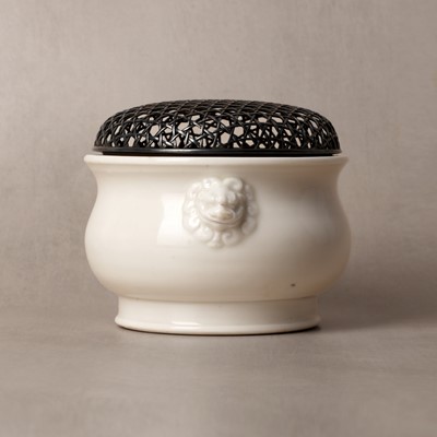 Lot 35 - A Chinese Dehua bombe censer, Qing dynasty, Kangxi period