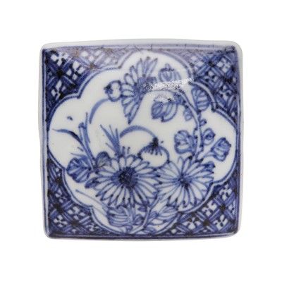 Lot 448 - A group of five Chinese blue boxes and covers, Qing dynasty, 18th/19th century