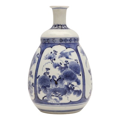 Lot 12 - A Japanese Arita sake bottle, tokkuri, Edo period, 18th century