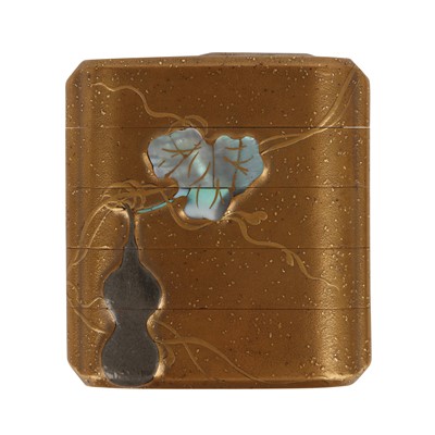 Lot 44 - A Japanese four-case shell-inlaid gold lacquer inro, Edo period, 19th century