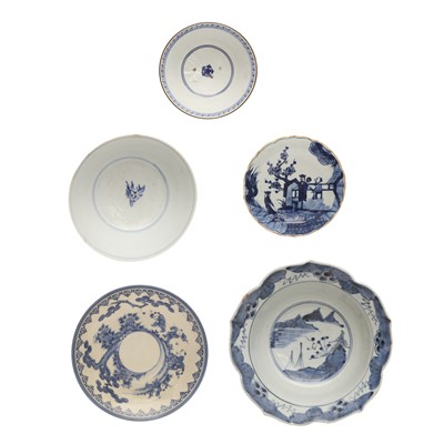 Lot 11 - Three Japanese Arita bowls together with two dishes, Edo-Meiji period