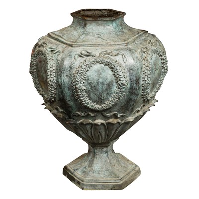 Lot 175 - A large patinated bronze planter