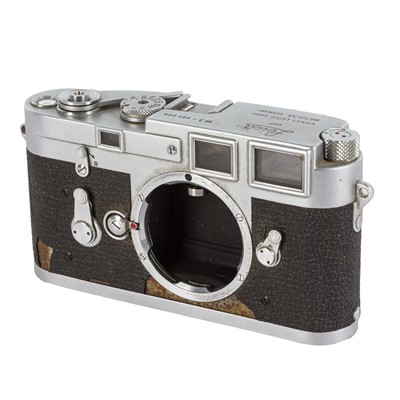 Lot 51 - A Leica M3 DS Rangefinder Camera Body