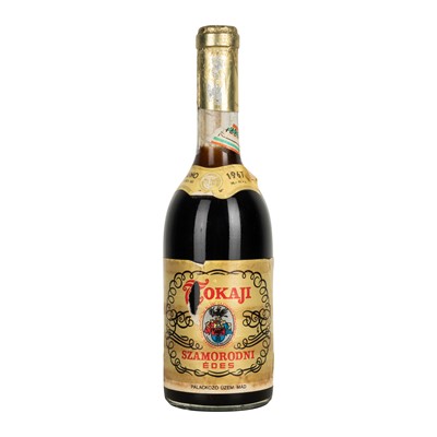 Lot 279 - Tokaj Kereskedohaz Tokaji Szamorodni Sweet Edes 1967 - 1 bottle