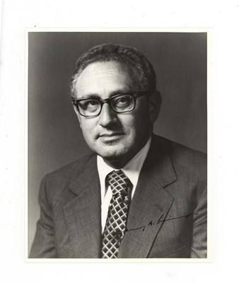 Lot 500 - Kissinger (Henry