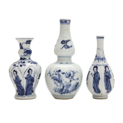 Lot 185 - Three Chinese blue and white vases, Qing dynasty, Kangxi period