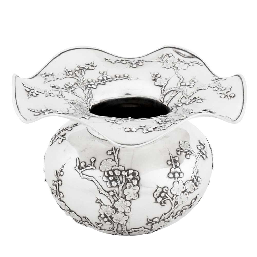 Lot 174 - Canton circa 1920, marked Tai Chang Long, retailed by Luen Wo of Shanghai