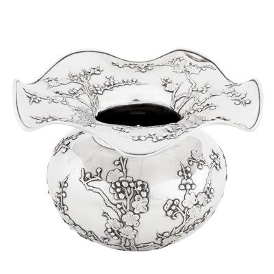 Lot 152 - Canton circa 1920, marked Tai Chang Long, retailed by Luen Wo of Shanghai