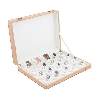 Lot 447 - A boxed collection of gem set rings