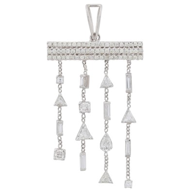 Lot 303 - A diamond multi-strand pendant