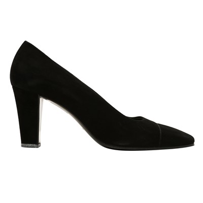 Lot 328 - Chanel Black Square Toe Heel Pump - Size 39