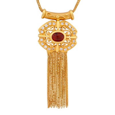 Lot 198 - An amber tassel pendant necklace