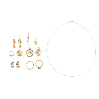 Lot 457 - A group of jewellery