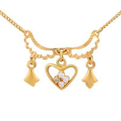 Lot 346 - A diamond pendant choker necklace