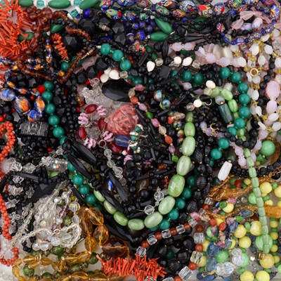 Lot 473 - A collection of beaded costume jewellery