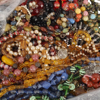 Lot 469 - A collection of beaded costume jewellery